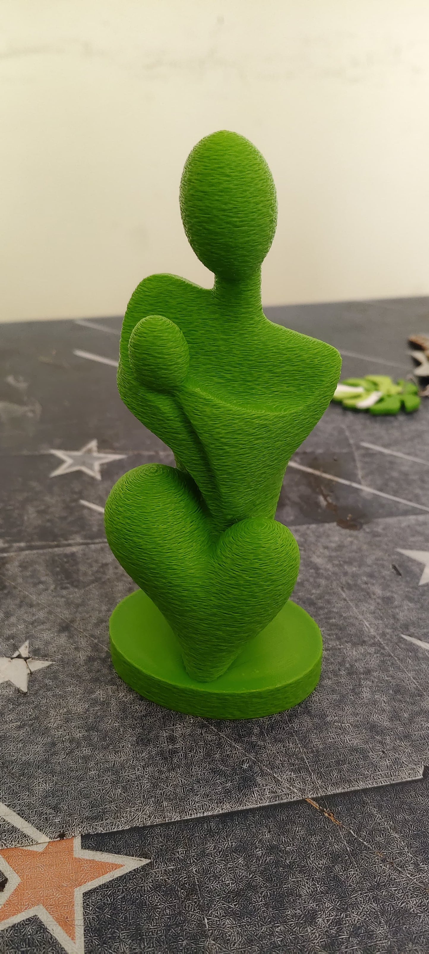 Mother & Child Bond – Minimalist 3D Printed Sculpture