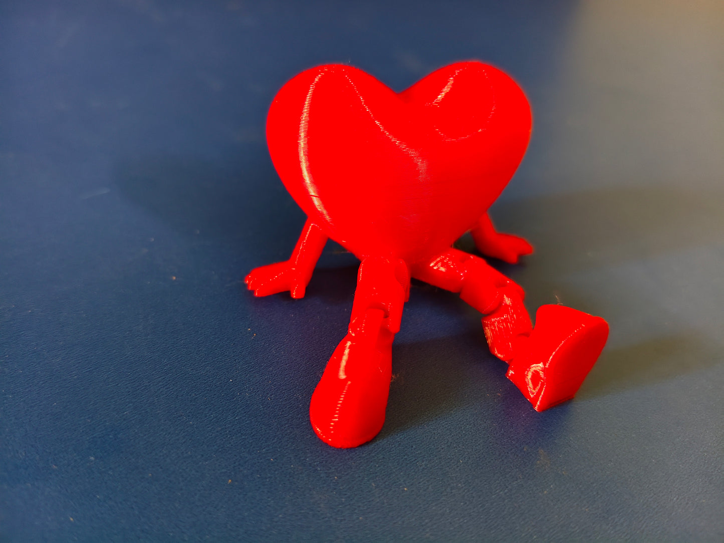 Heart Buddy-3D Printed Articulated Self Sitter