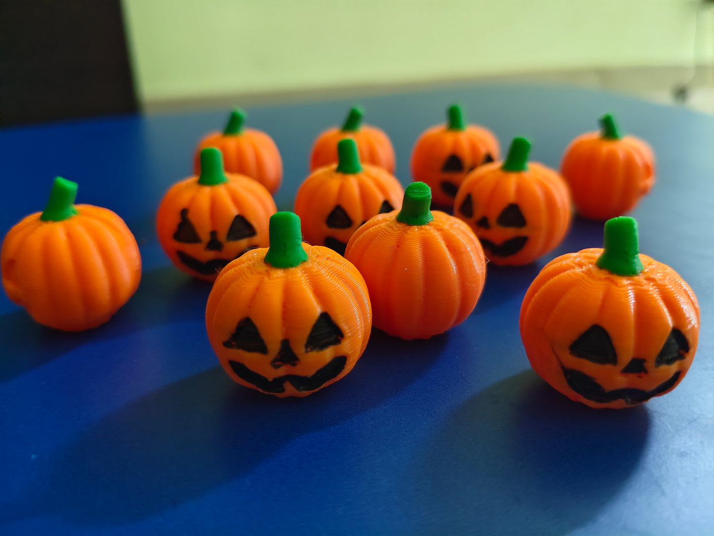3D Printed Halloween Pumpkin – Set of 10 Minis